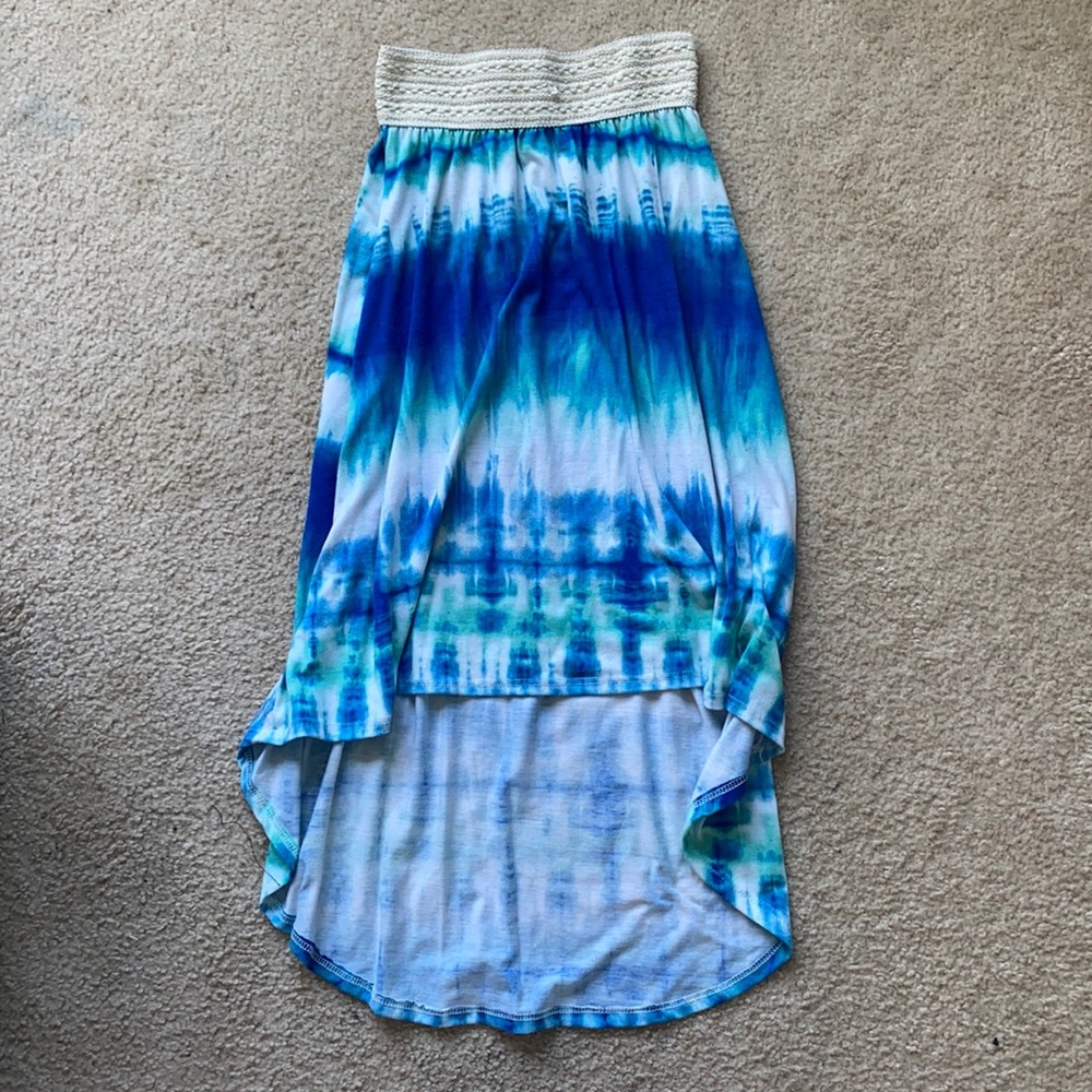 Multicolor skirt, short in front long in back